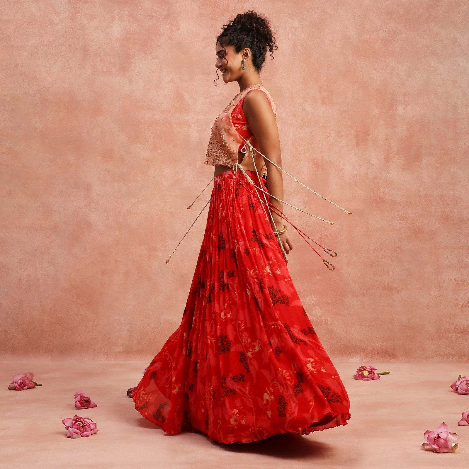 red light with short-cut bib