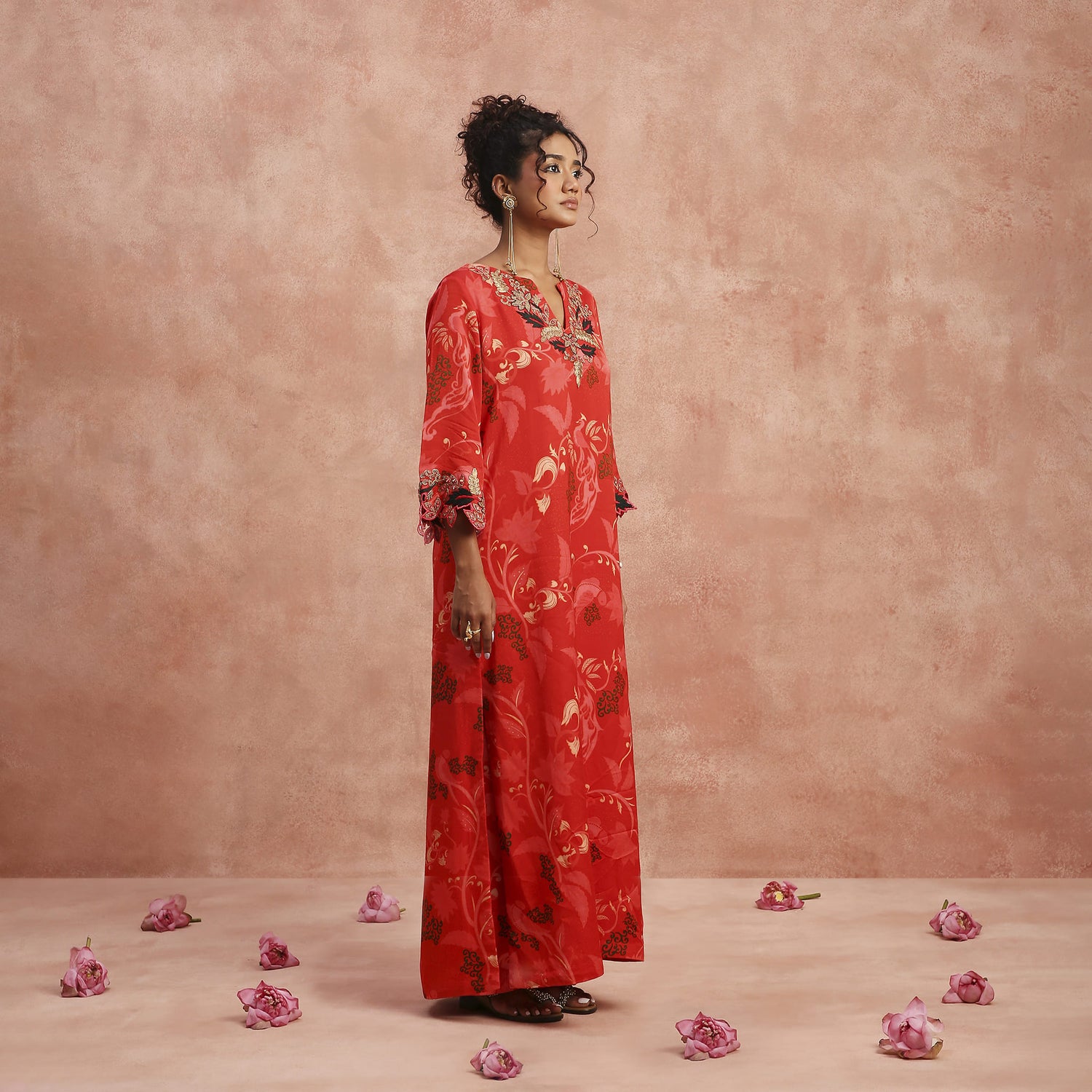 Red light kaftan
